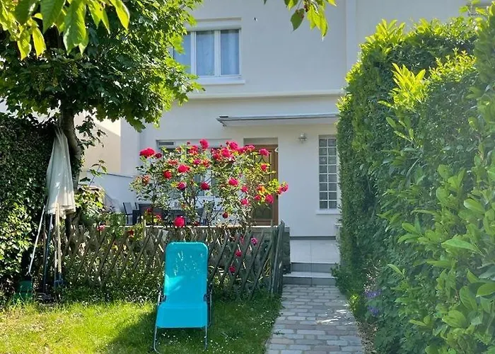 Maison Entre Culture Et Detente